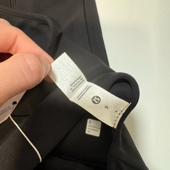 Lululemon Align Asymmetrical Bra *Light Support, A/B Cup NWT Size 6 - Picture 8 of 8